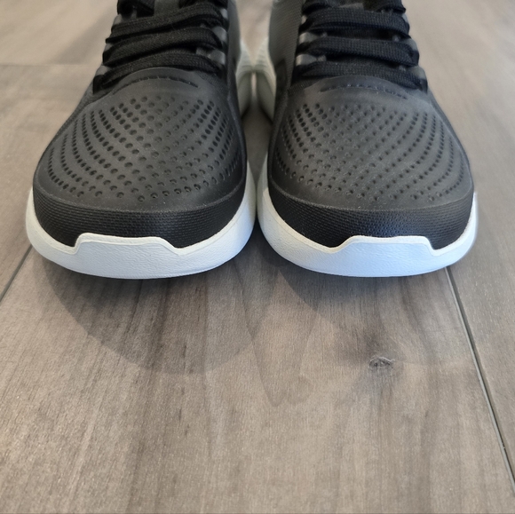 CROCS Literide Pacers - Picture 5 of 10